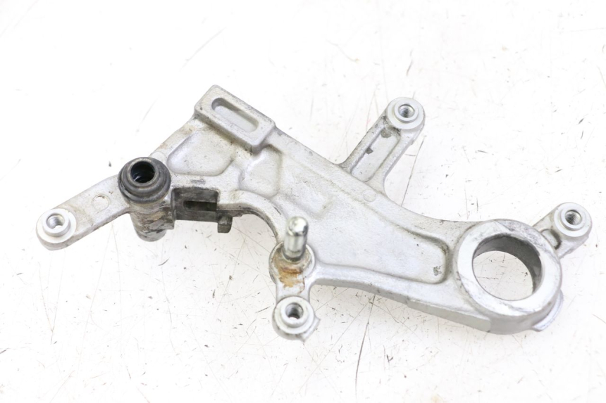 photo de REAR CALIPER BRACKET HONDA CRF R 250 (2020 - 2021)