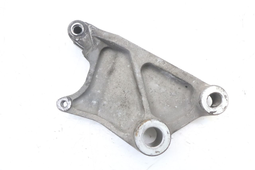 photo de REAR BRAKE CALIPER BRACKET HONDA NTV DEAUVILLE 650 (1998 - 2001)