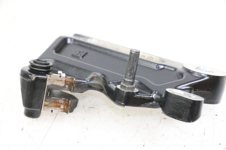 photo de REAR CALIPER BRACKET HUSQVARNA SVARTPILEN 401 (2018 - 2023)