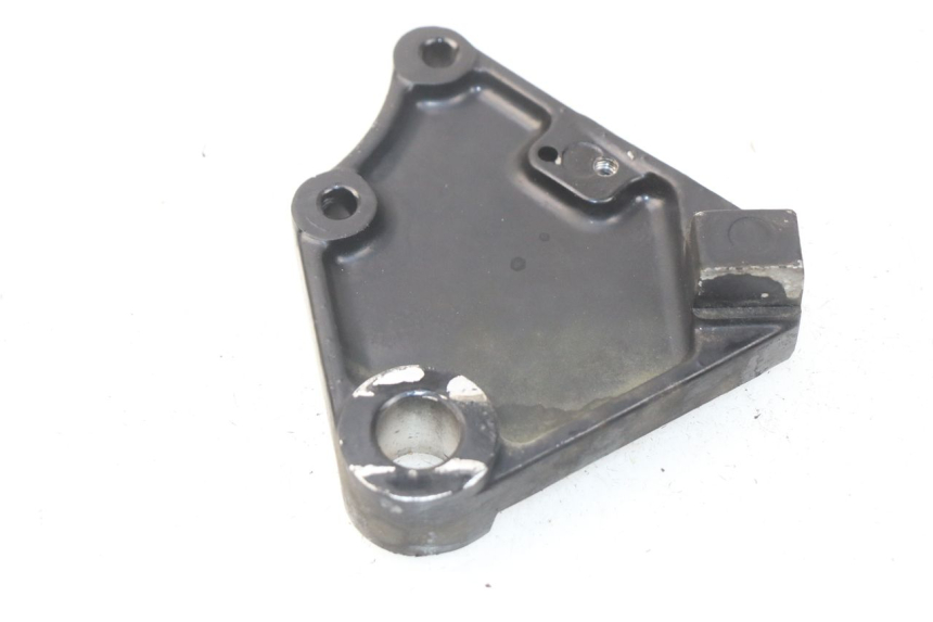 photo de REAR CALIPER BRACKET HYOSUNG COMET GTR 125 (2007 - 2014)