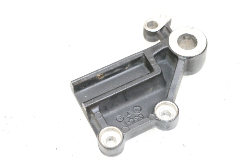 photo de REAR CALIPER BRACKET KAWASAKI NINJA 400 (2018 - 2023)