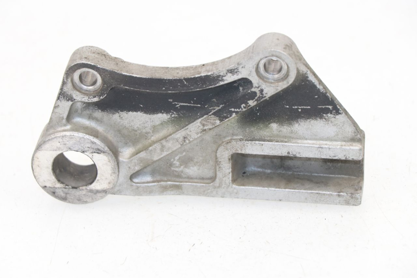 photo de REAR BRAKE CALIPER BRACKET KAWASAKI Z S 750 (2003 - 2006)