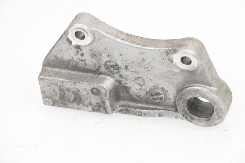 photo de REAR BRAKE CALIPER BRACKET KAWASAKI Z S 750 (2003 - 2006)