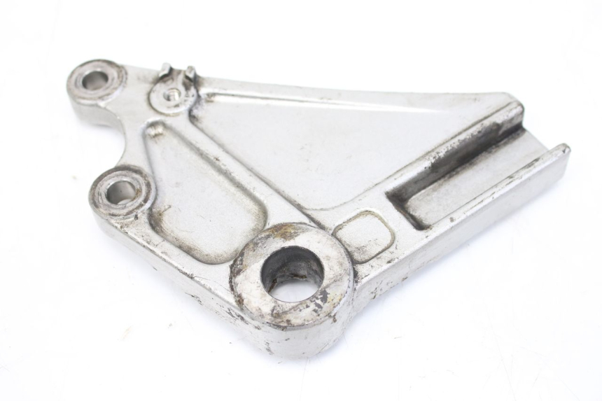 photo de REAR BRAKE CALIPER BRACKET KAWASAKI ZR7 ZR-7 S 750 (1999 - 2004)