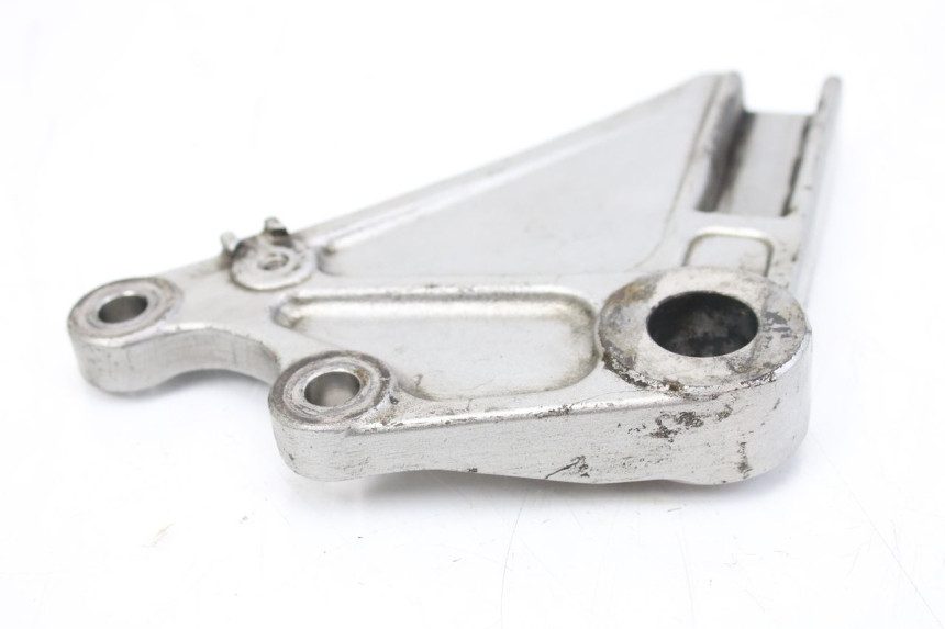 photo de REAR BRAKE CALIPER BRACKET KAWASAKI ZR7 ZR-7 S 750 (1999 - 2004)