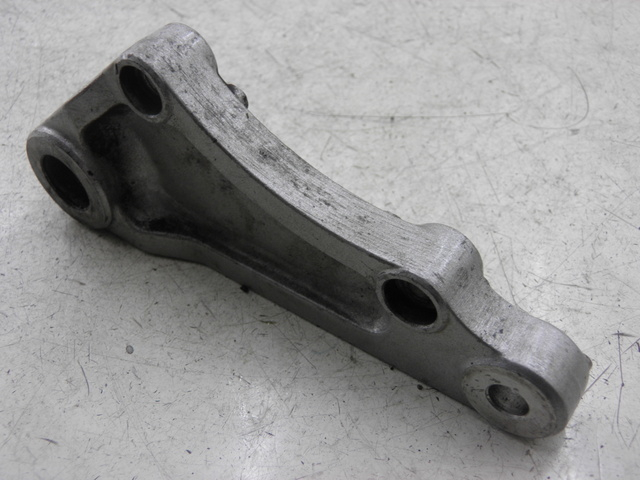 photo de REAR BRAKE CALIPER BRACKET KAWASAKI ZZR 600 (1995 - 2004)