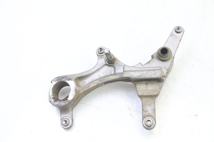 photo de REAR CALIPER BRACKET KAWASAKI KX F KXF 450 (2009 - 2011)