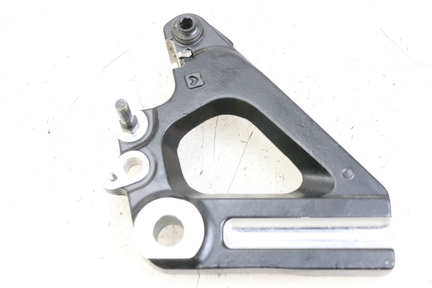 photo de REAR CALIPER BRACKET ROYAL ENFIELD CONTINENTAL GT 650 (2019 - 2024)