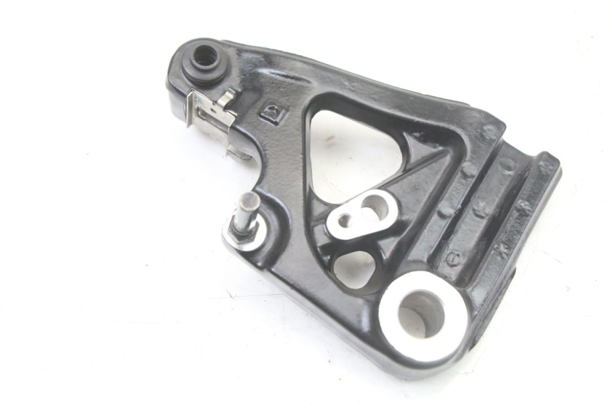 photo de REAR CALIPER BRACKET ROYAL ENFIELD HYMALAYAN 410 (2016 - 2023)