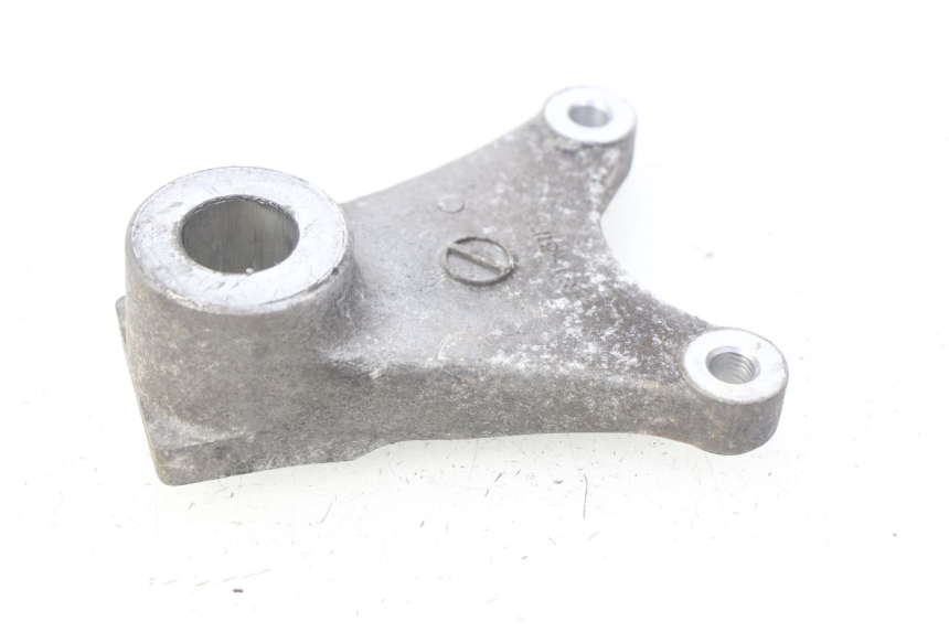 photo de REAR CALIPER BRACKET SUZUKI GSF N BANDIT 600 (2000 - 2004)