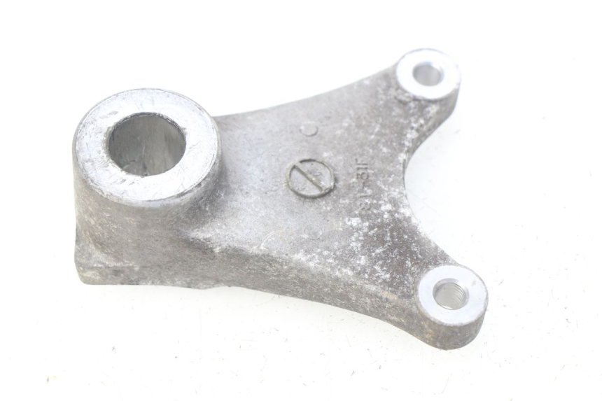 photo de REAR CALIPER BRACKET SUZUKI GSF N BANDIT 600 (2000 - 2004)