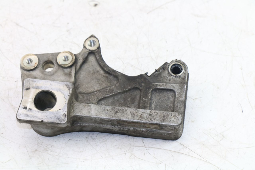 photo de REAR CALIPER BRACKET SUZUKI GSF S BANDIT ABS 650 (2005 - 2006)