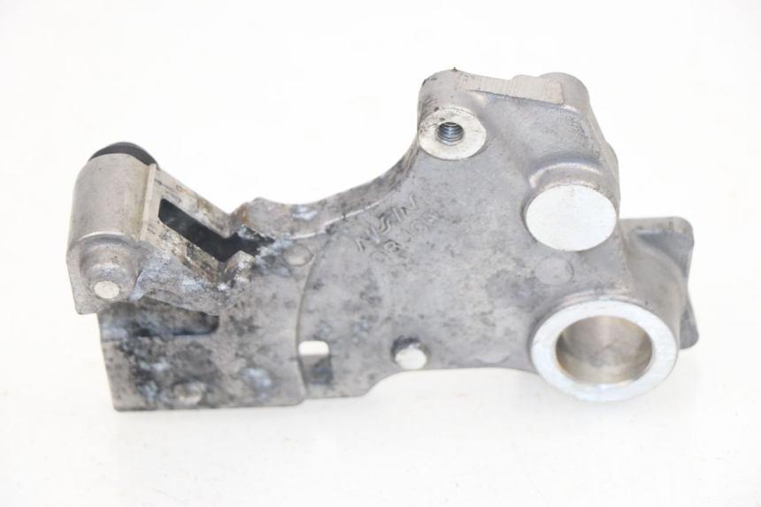 photo de REAR CALIPER BRACKET SUZUKI GSR 750 (2011 - 2017)