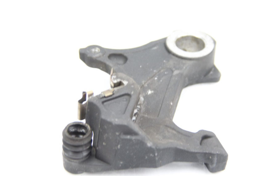 photo de REAR CALIPER BRACKET SUZUKI GSR 600 (2005 - 2012)