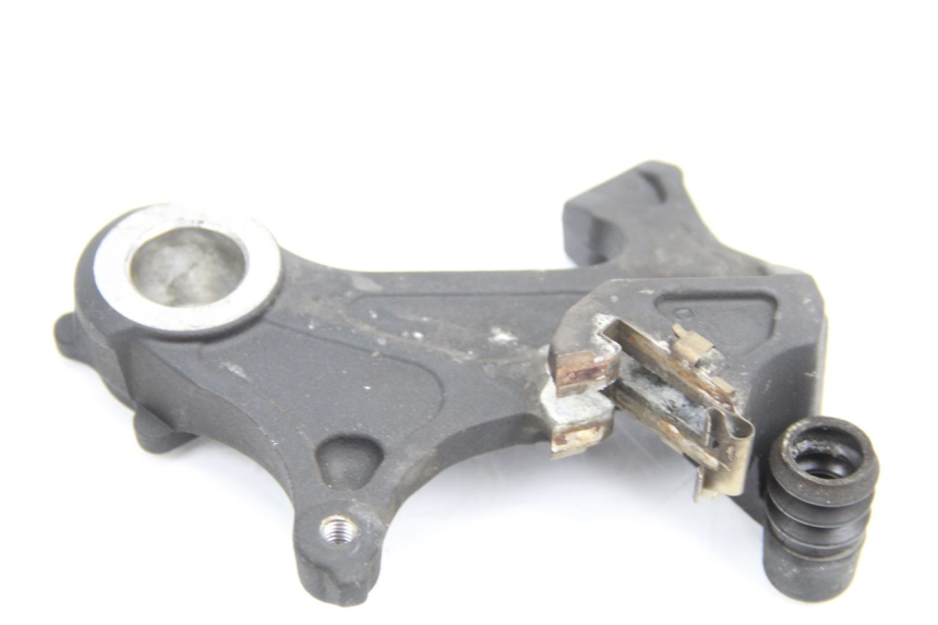 photo de REAR CALIPER BRACKET SUZUKI GSR 600 (2005 - 2012)