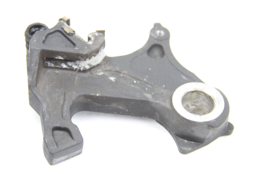 photo de REAR CALIPER BRACKET SUZUKI GSR 600 (2005 - 2012)