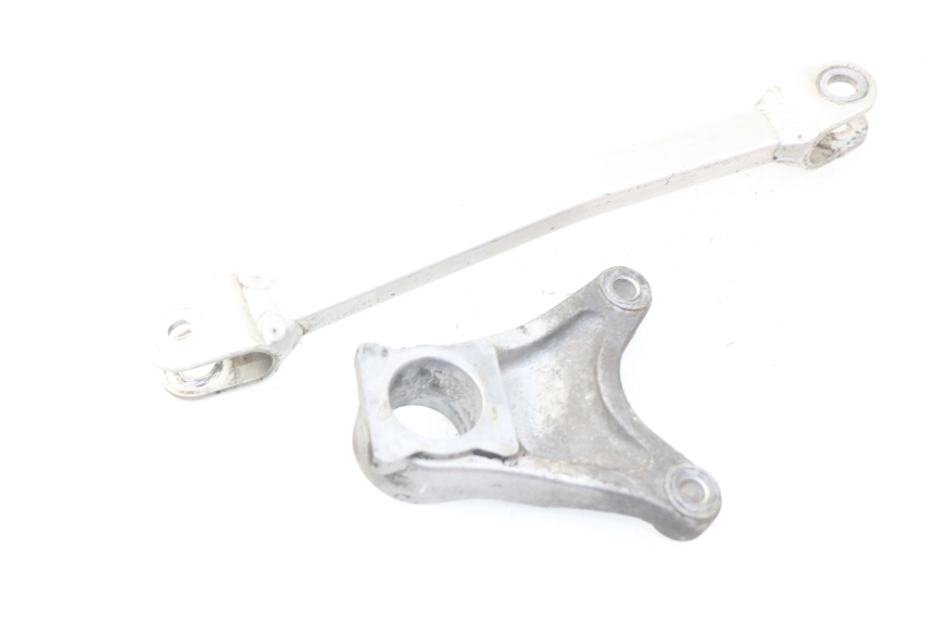 photo de REAR CALIPER BRACKET SUZUKI GSX-R GSXR 600 (2001 - 2003)