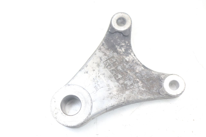 photo de REAR BRAKE CALIPER BRACKET SUZUKI SV N 650 (1999 - 2002)