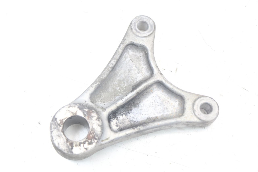 photo de REAR BRAKE CALIPER BRACKET SUZUKI SV N 650 (1999 - 2002)