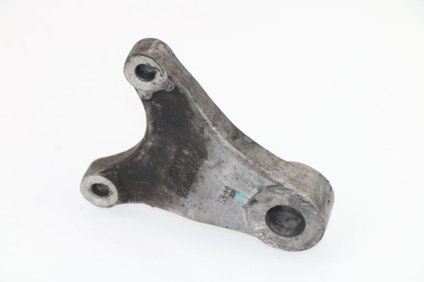 photo de REAR BRAKE CALIPER BRACKET SUZUKI SV N 650 (1999 - 2002)