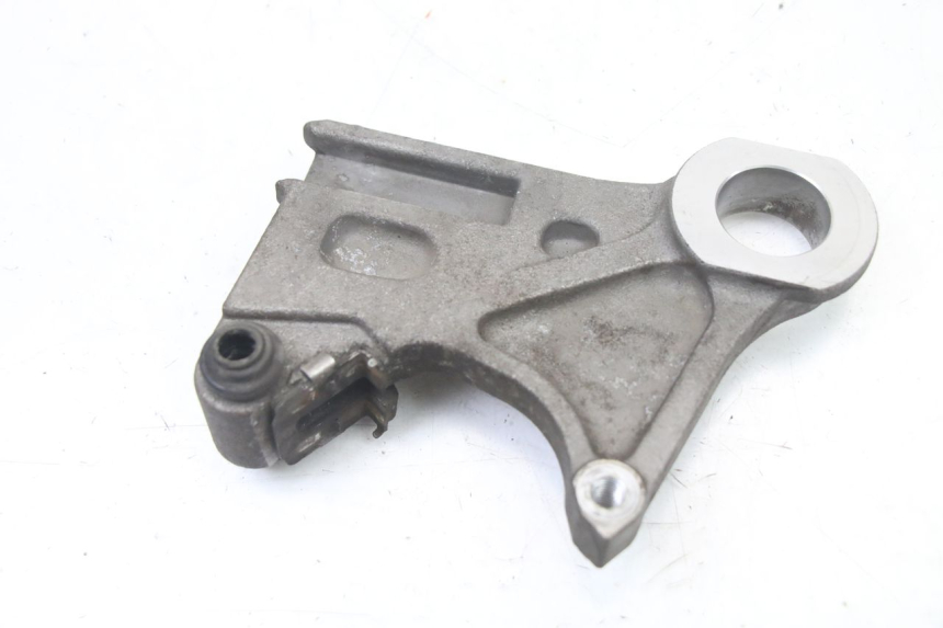 photo de REAR CALIPER BRACKET YAMAHA FZ6 FAZER S2 600 (2007 - 2011)