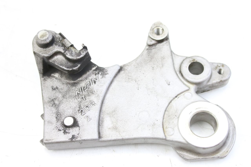 photo de REAR BRAKE CALIPER BRACKET YAMAHA MT-07 MT07 700 (2018 - 2020)