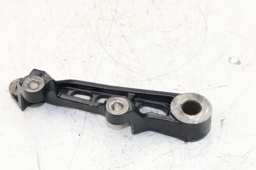 photo de REAR CALIPER BRACKET YAMAHA XJS DIVERSION 600 (1997 - 1999)