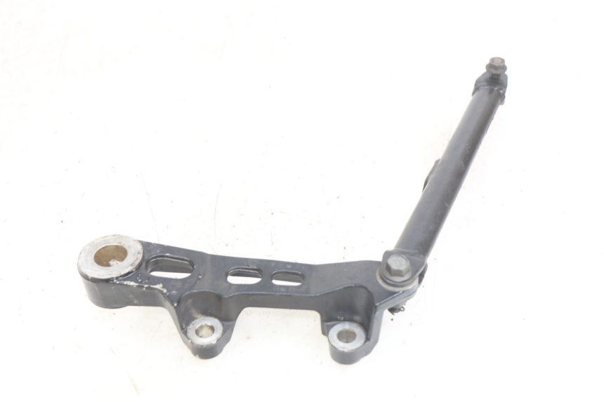 photo de REAR BRAKE CALIPER BRACKET YAMAHA YZF R THUNDERCAT 600 (1996 - 2003)