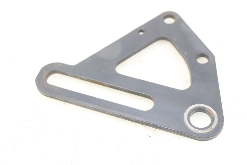photo de REAR BRAKE CALIPER BRACKET YAMASAKI RAPTOR 50 (2013 - 2018)
