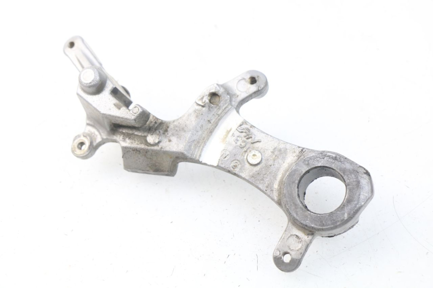 photo de REAR CALIPER BRACKET YAMAHA YZ-F YZF 250 (2014 - 2018)