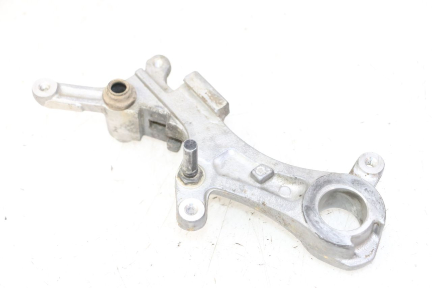 photo de REAR CALIPER BRACKET YAMAHA YZ-F YZF 250 (2014 - 2018)