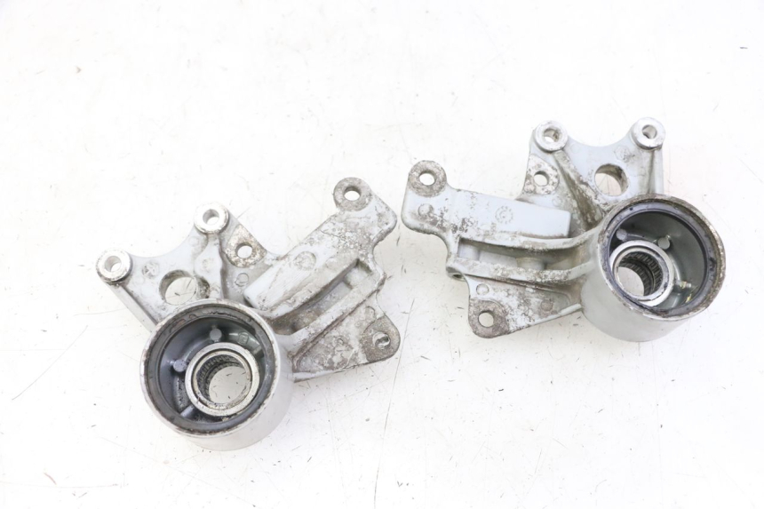 photo de FRONT CALIPER BRACKET PIAGGIO MP3 LT 400 (2007 - 2012)