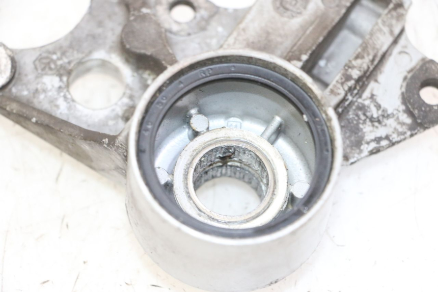 photo de FRONT CALIPER BRACKET PIAGGIO MP3 LT 300 (2010 - 2016)