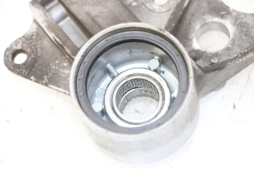 photo de FRONT CALIPER BRACKET PIAGGIO MP3 LT 300 (2010 - 2016)