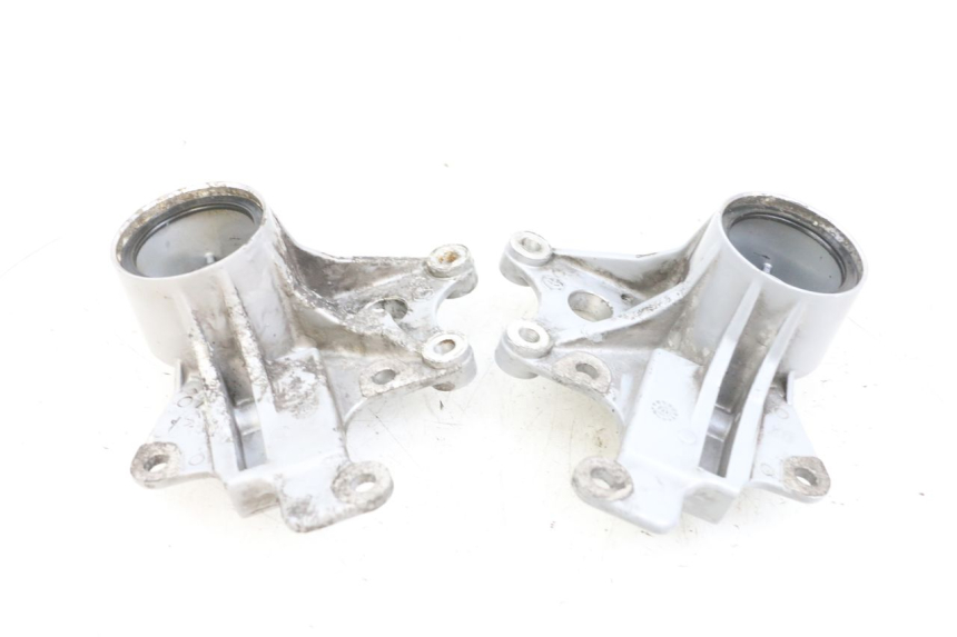 photo de FRONT CALIPER BRACKET PIAGGIO MP3 LT 400 (2007 - 2012) - Technical close-up