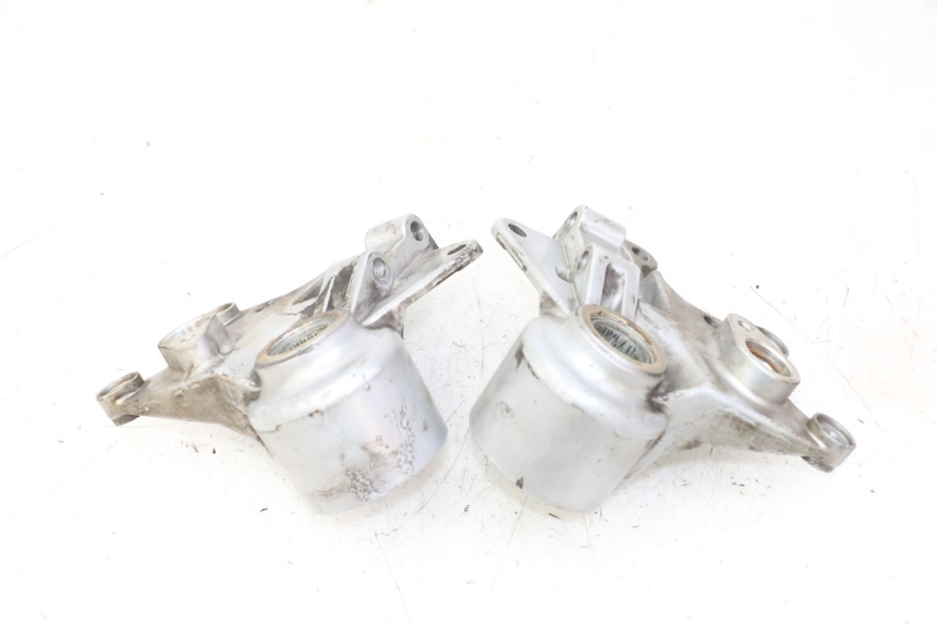 photo de FRONT CALIPER BRACKET PIAGGIO MP3 500 (2011 - 2015)