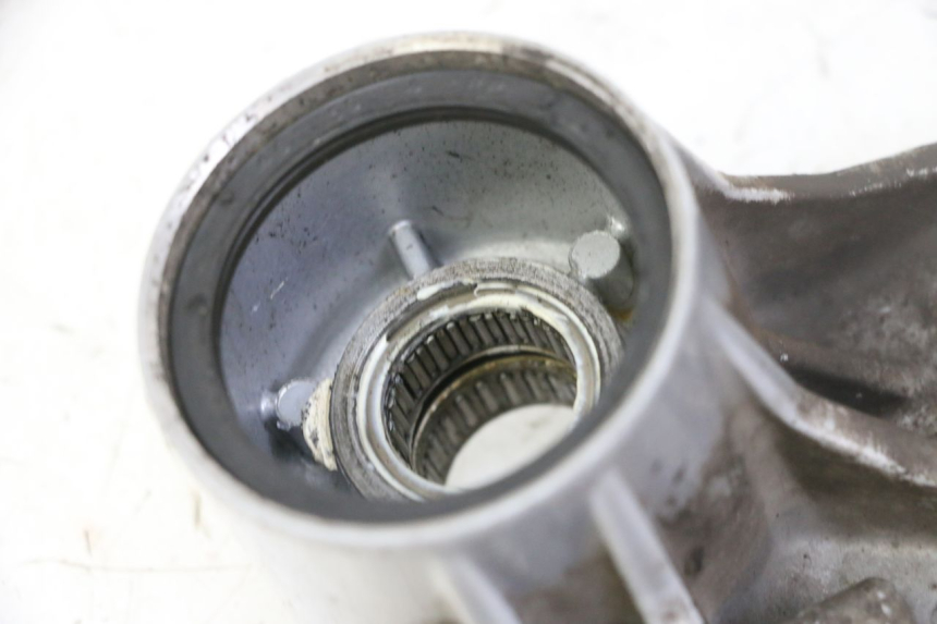 photo de FRONT CALIPER BRACKET PIAGGIO MP3 RL 250 (2007 - 2010)