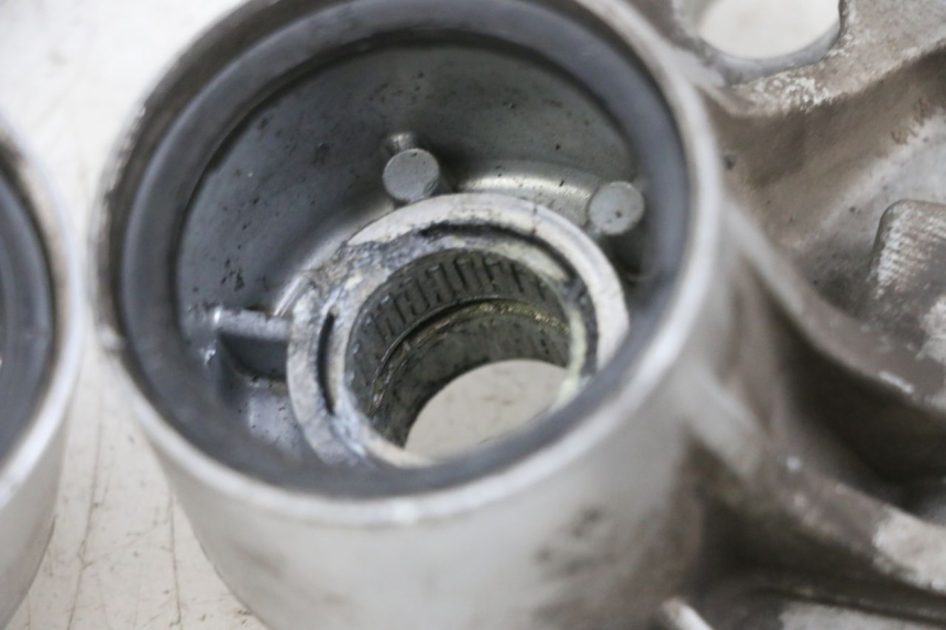 photo de FRONT CALIPER BRACKET PIAGGIO MP3 125 (2006 - 2014)