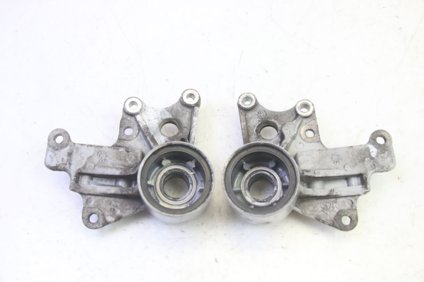 photo de FRONT CALIPER BRACKET PIAGGIO MP3 RL 250 (2007 - 2010) - Main view