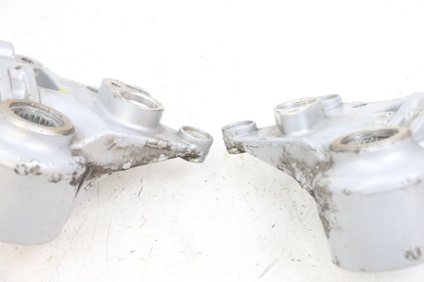 photo de FRONT CALIPER BRACKET PIAGGIO MP3 RL 250 (2007 - 2010) - Zoom on usage condition