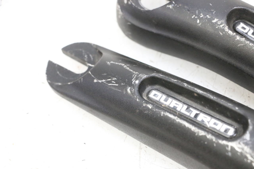 photo de FRONT BRAKE CALIPER BRACKET DUALTRON VICTOR LIMITED 1