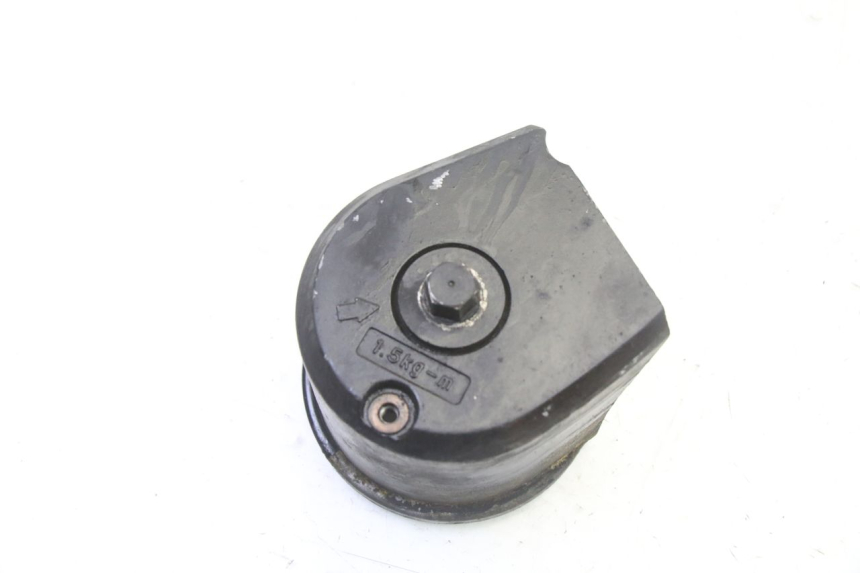 photo de OIL FILTER BRACKET YAMAHA FJ 36Y 1100 (1984 - 1985)