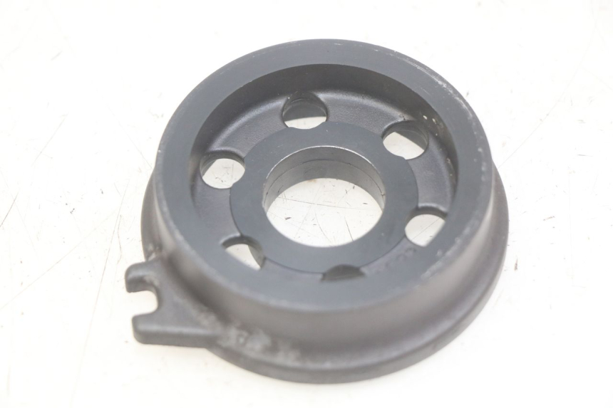 photo de OIL FILTER BRACKET KAWASAKI Z 750 (2007 - 2013)