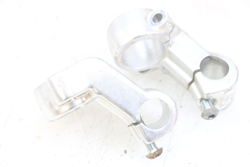 photo de HANDLEBAR SUPPORT GILERA DNA 50 (2000 - 2007)