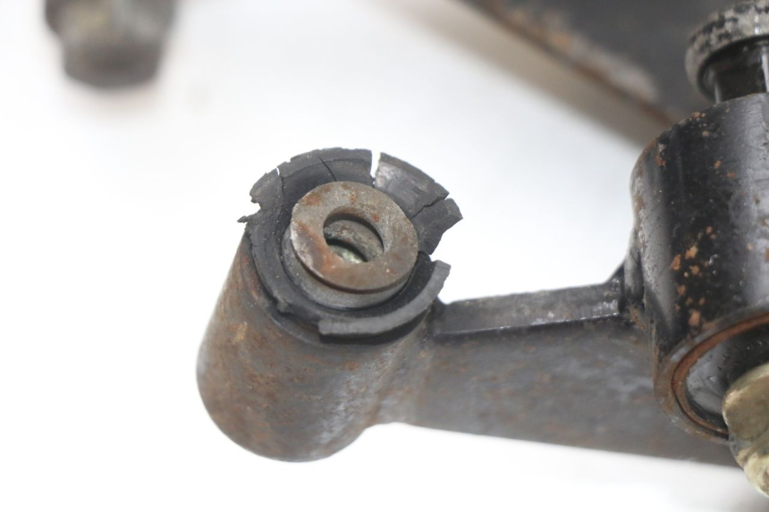 photo de ENGINE MOUNT KYMCO AGILITY CARRY 50 (2011 - 2020)