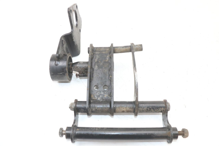 photo de ENGINE MOUNT PIAGGIO FLY 4T 50 (2004 - 2010)