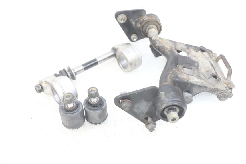 photo de ENGINE MOUNT GILERA GP 800 (2007 - 2013)