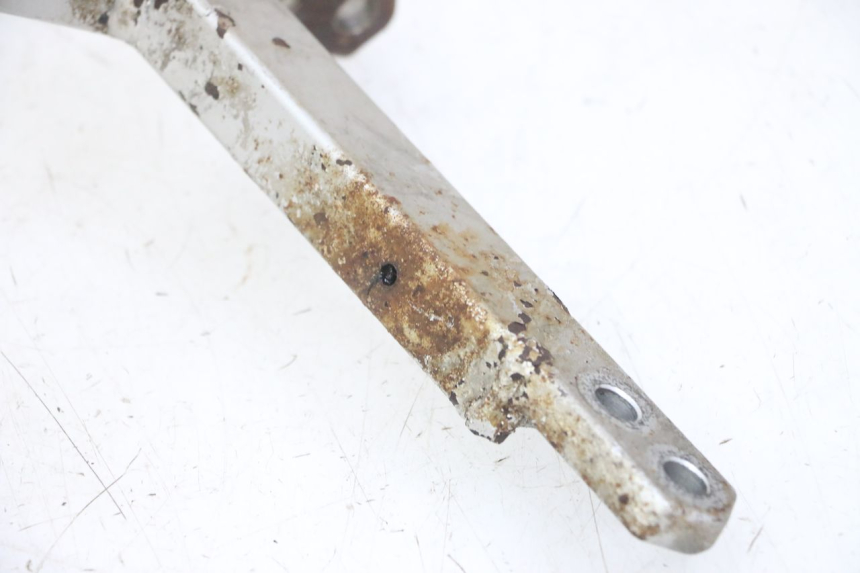 photo de ENGINE MOUNT SUZUKI GS GSE 500 (2001 - 2003)