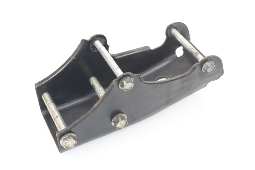 photo de ENGINE MOUNT HONDA CBF 125 (2009 - 2015)