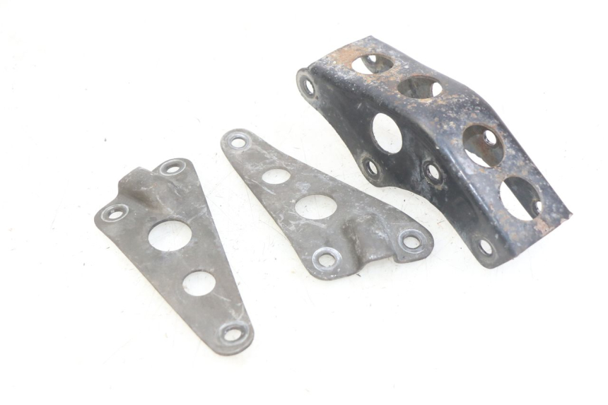 photo de ENGINE MOUNT HONDA CM 125 (1983 - 2003)